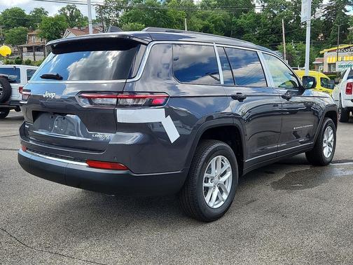 Baltic Gray Metallic Clearcoat 2026 Jeep Grand Cherokee L Altitude