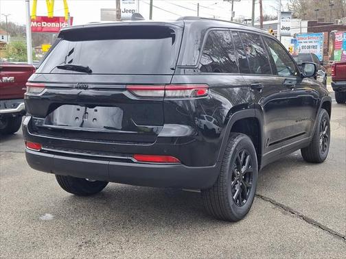 2025 Jeep Grand Cherokee Altitude