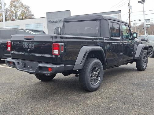 2026 Jeep Gladiator Sport S