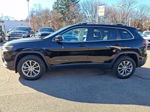 2021 Jeep Cherokee Latitude Lux