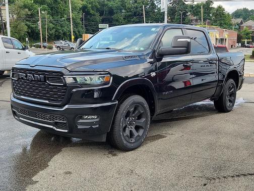 Diamond Black Crystal Pearlcoat 2026 RAM 1500 Big Horn/Lone Star