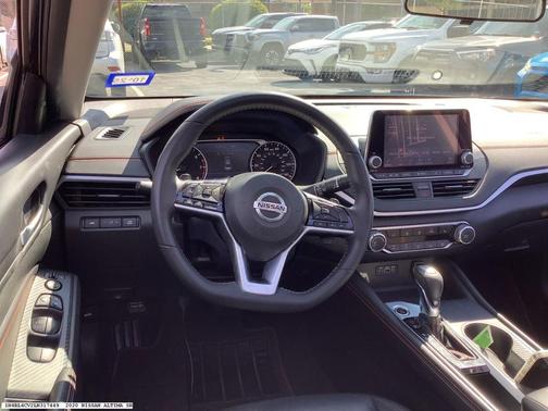2020 Nissan Altima 2.5 SR