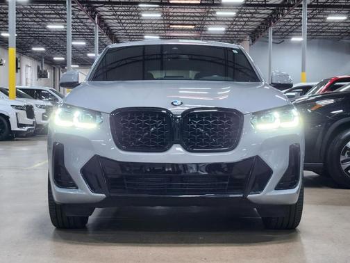 2024 BMW X4 xDrive30i
