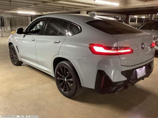 2024 BMW X4 xDrive30i