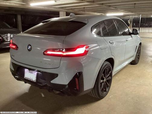 2024 BMW X4 xDrive30i