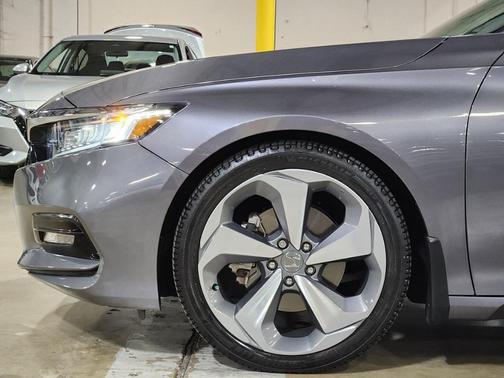 2020 Honda Accord Touring 2.0T