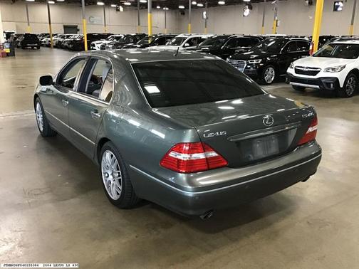 2004 Lexus LS 430
