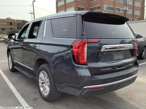 2021 GMC Yukon SLT