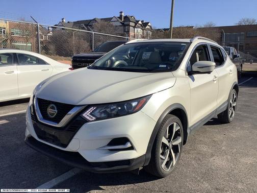 2022 Nissan Rogue Sport SL