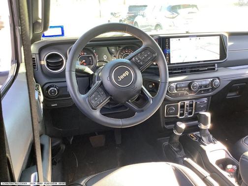 White 2024 Jeep Gladiator Texas Trail