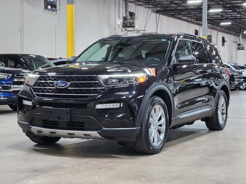 Black 2021 Ford Explorer XLT