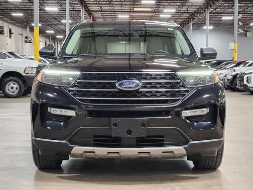 Black 2021 Ford Explorer XLT