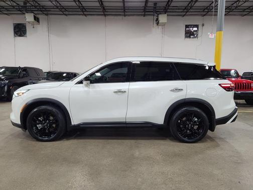 2024 INFINITI QX60 Luxe