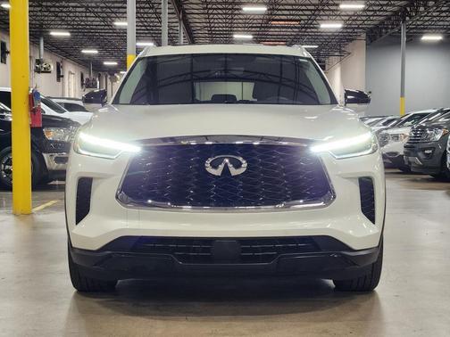 2024 INFINITI QX60 Luxe
