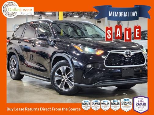 Black 2022 Toyota Highlander XLE
