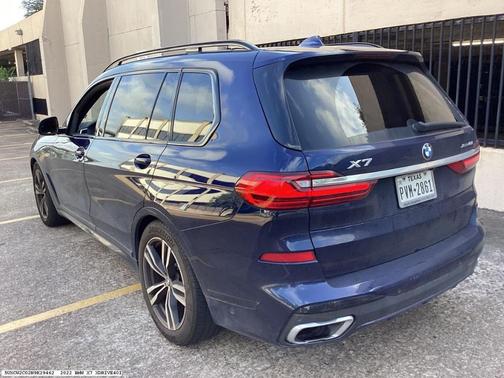 2022 BMW X7 xDrive40i
