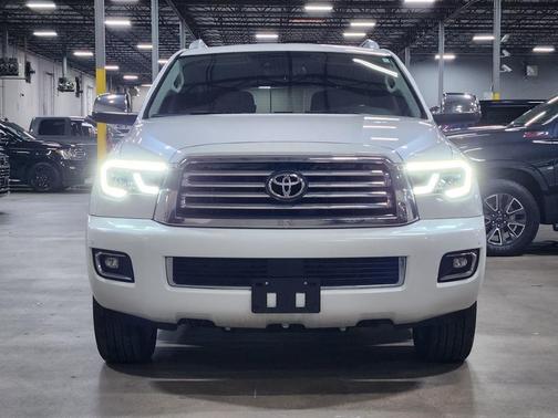 White 2019 Toyota Sequoia Platinum