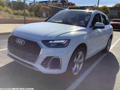 2024 Audi Q5 45 S line quattro Premium