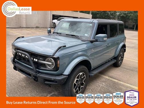 Gray 2023 Ford Bronco Outer Banks