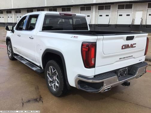 2024 GMC Sierra 1500 SLT