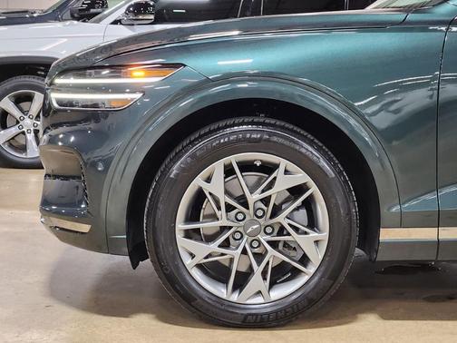 2022 Genesis GV70 2.5T