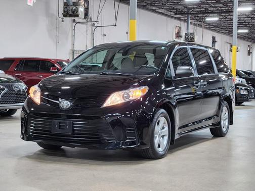 2020 Toyota Sienna L