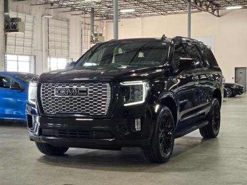 Black 2022 GMC Yukon Denali
