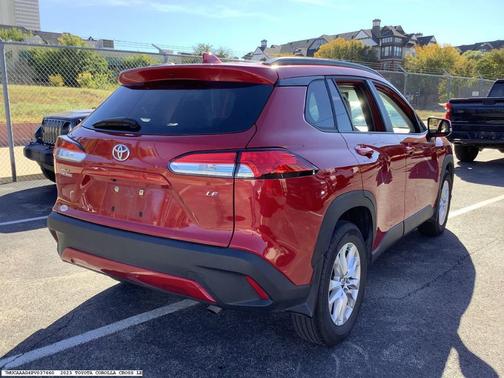 2023 Toyota Corolla Cross LE