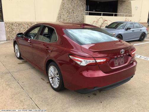 2019 Toyota Camry XLE