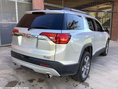 2017 GMC Acadia SLT-2