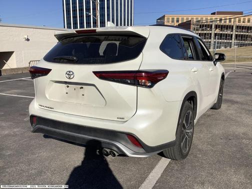 2021 Toyota Highlander XSE