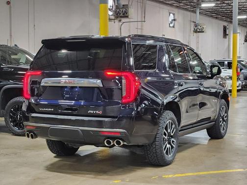 2022 GMC Yukon AT4