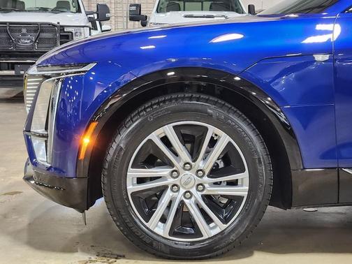 2024 Cadillac LYRIQ Tech