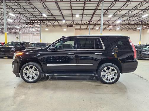 2018 Cadillac Escalade Luxury
