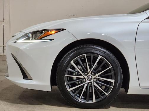2024 Lexus ES 350 