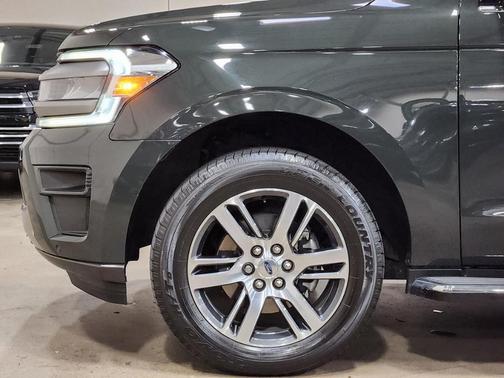 2022 Ford Expedition Max XLT