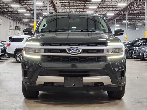 2022 Ford Expedition Max XLT