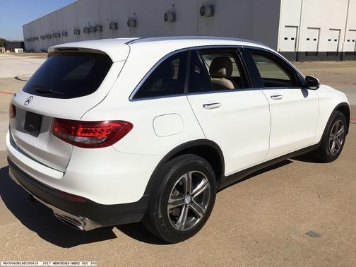 2017 Mercedes-Benz GLC 300 Base