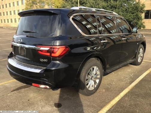 Photo 2 of 13 of 2019 INFINITI QX80 Luxe