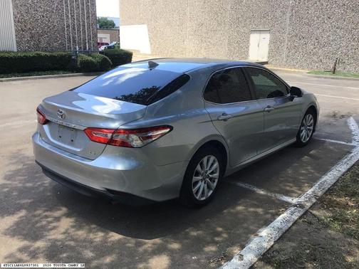 2020 Toyota Camry LE