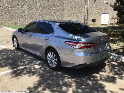 2020 Toyota Camry LE