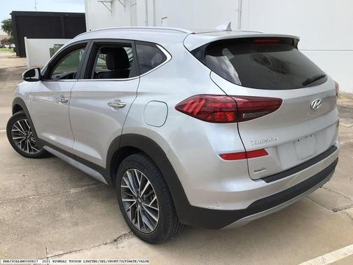 Stellar Silver 2021 Hyundai TUCSON Limited
