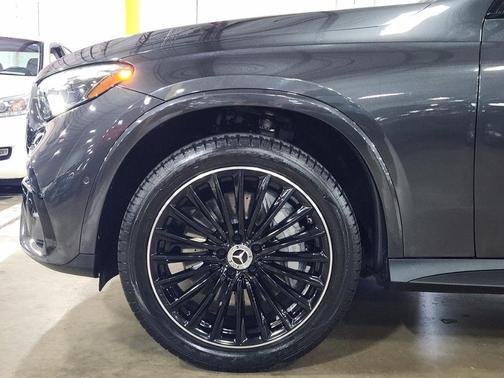 Gray 2023 Mercedes-Benz GLC 300 Base 4MATIC