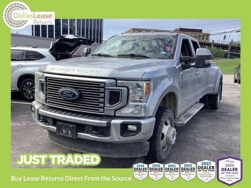 Silver 2022 Ford F-350 Lariat Super Duty