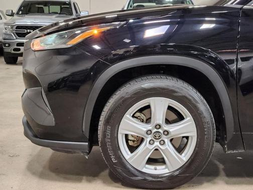 2022 Toyota Highlander L