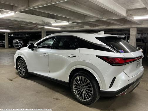 White 2023 Lexus RX 350 Luxury