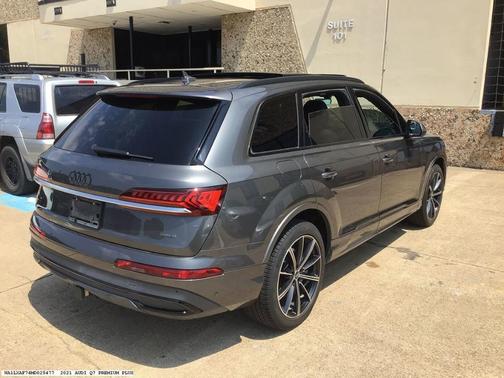 2021 Audi Q7 55 Premium Plus
