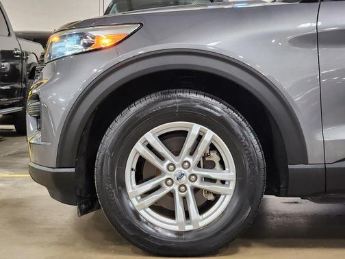 2022 Ford Explorer Base