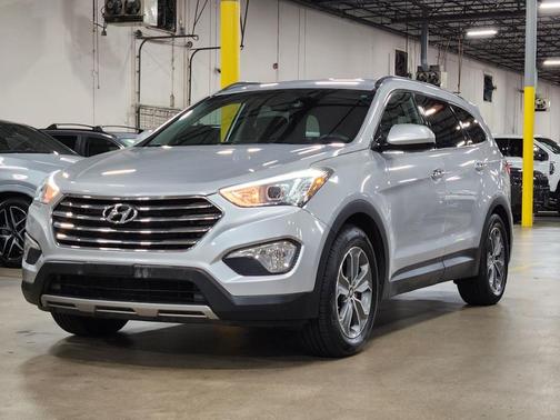 2016 Hyundai SANTA FE SE