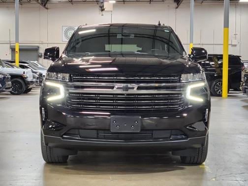 2022 Chevrolet Suburban RST